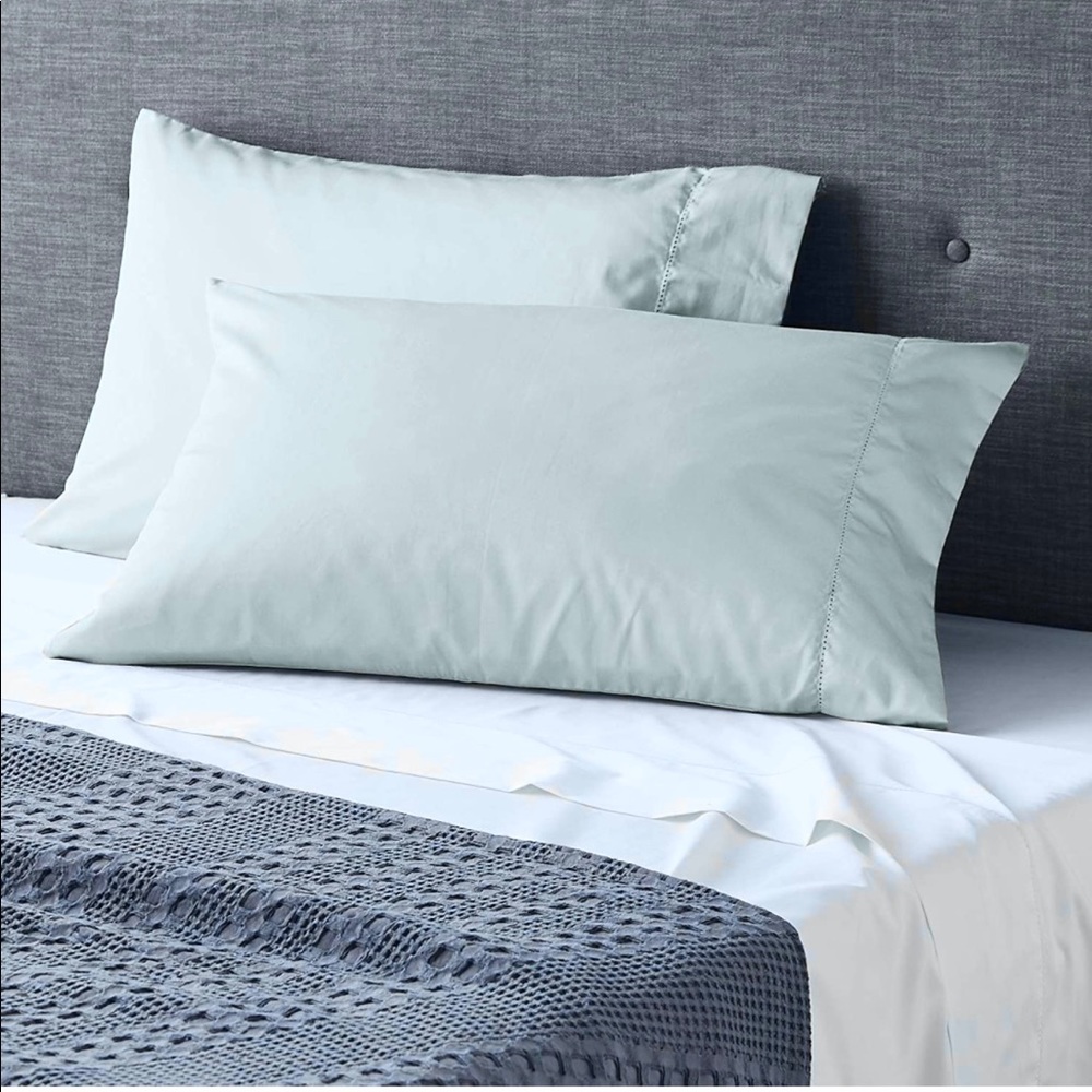 King Size Pillowcases by Pointhaven are nwt. Color- Storm Gray